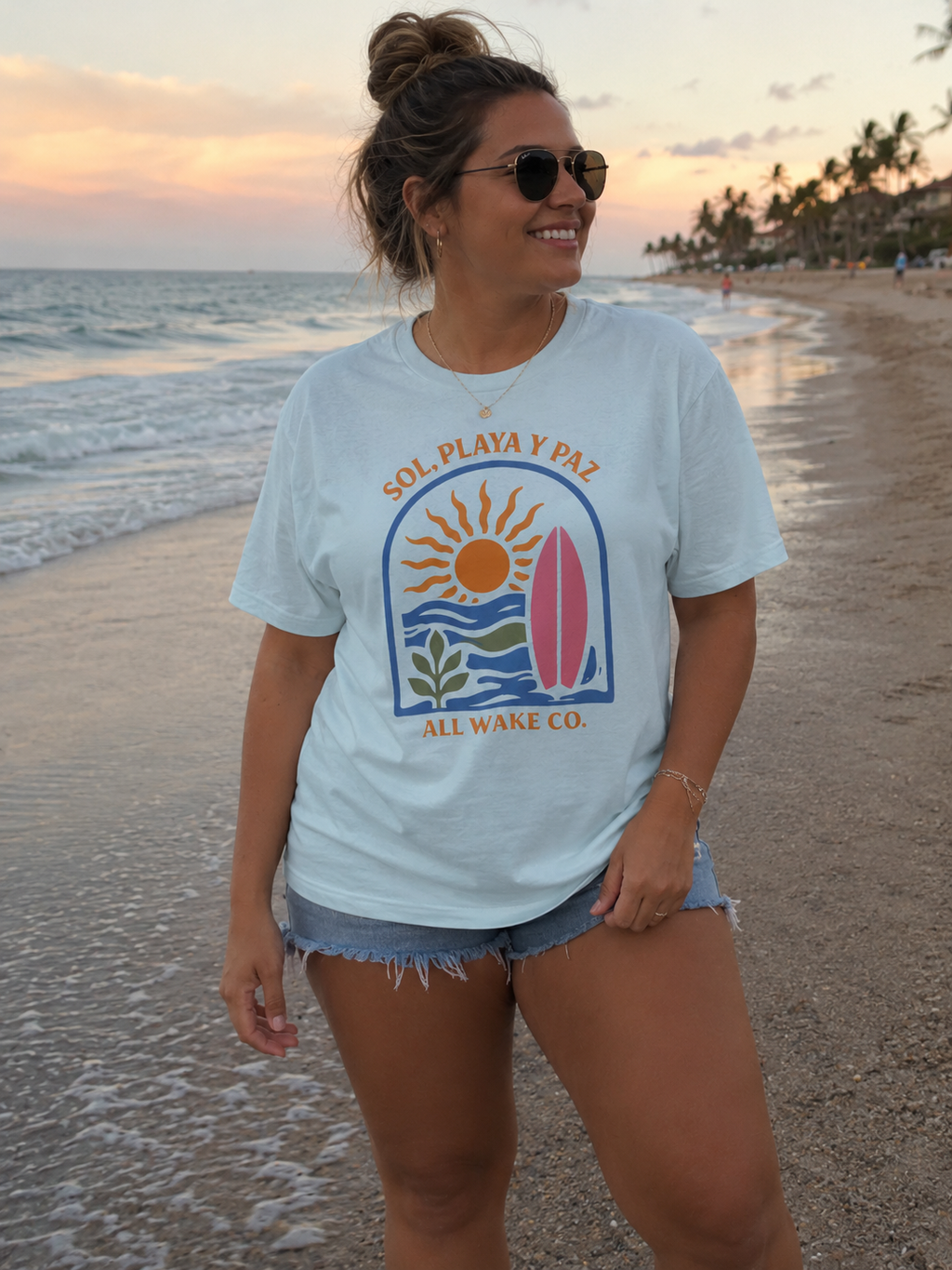 All Wake Co. Sol, Playa, y Paz T-Shirt